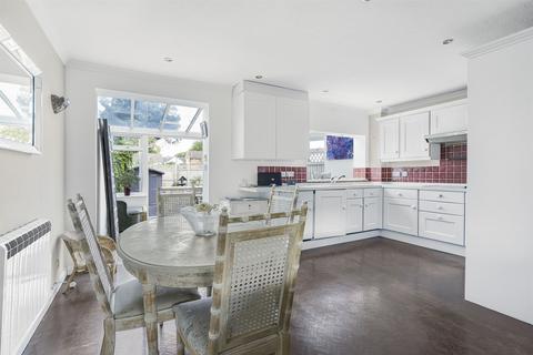4 bedroom house for sale, Herons Place, Marlow