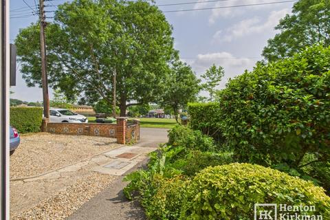 3 bedroom semi-detached house for sale, Grange Road, Billericay