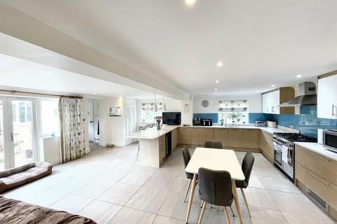 undefined, Stamford Road, Easton On The Hill, Stamford