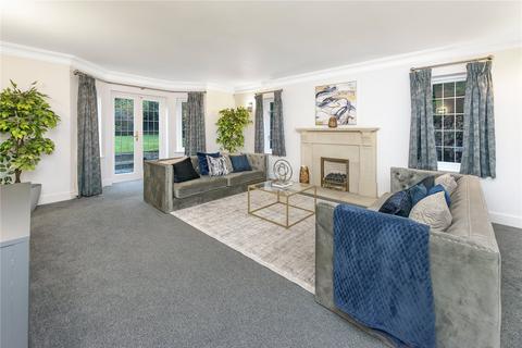 Fairbourne House Old Avenue, West Byfleet, KT14 6AE