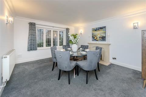 Fairbourne House Old Avenue, West Byfleet, KT14 6AE