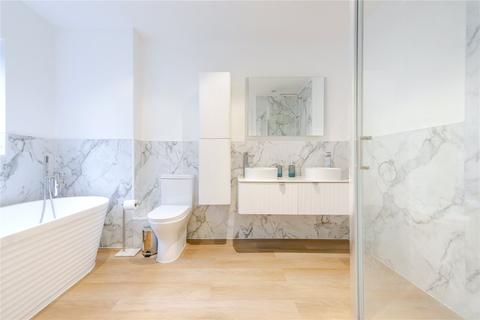 Fairbourne House Old Avenue, West Byfleet, KT14 6AE
