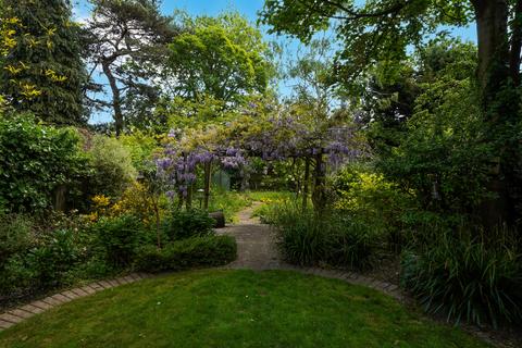 58 Old Park Road, London, N13 4RE