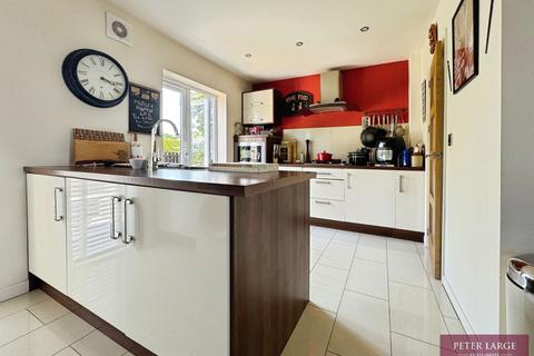 13 Llys Clwyd, St Asaph, LL17 0UA