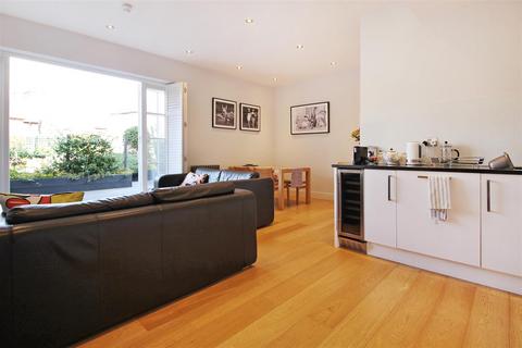 2 bedroom apartment to rent, Mercery Lane, Canterbury