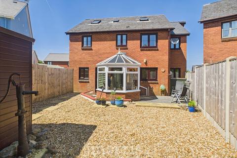 5 bedroom detached house for sale, Tudor Gardens, Merlins Bridge, Haverfordwest