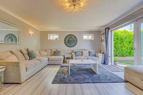 21 Brays Lane, Rochford, SS4 3DP
