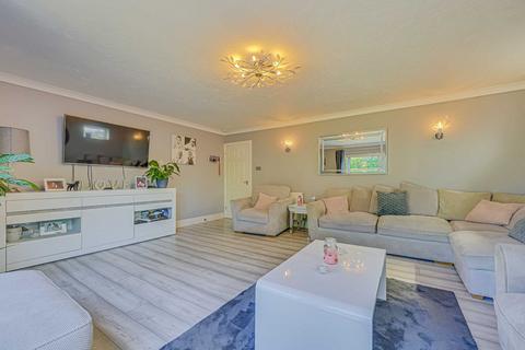 21 Brays Lane, Rochford, SS4 3DP