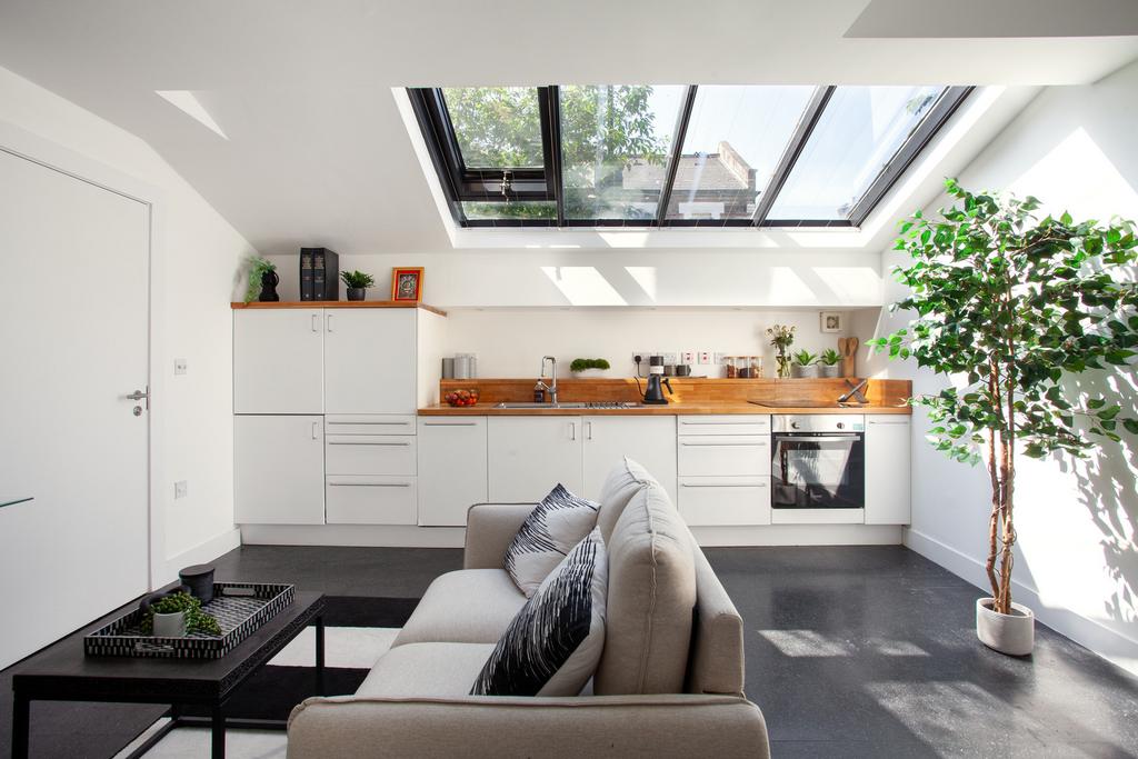 285864 - Wilton Way KElliott 001.jpg