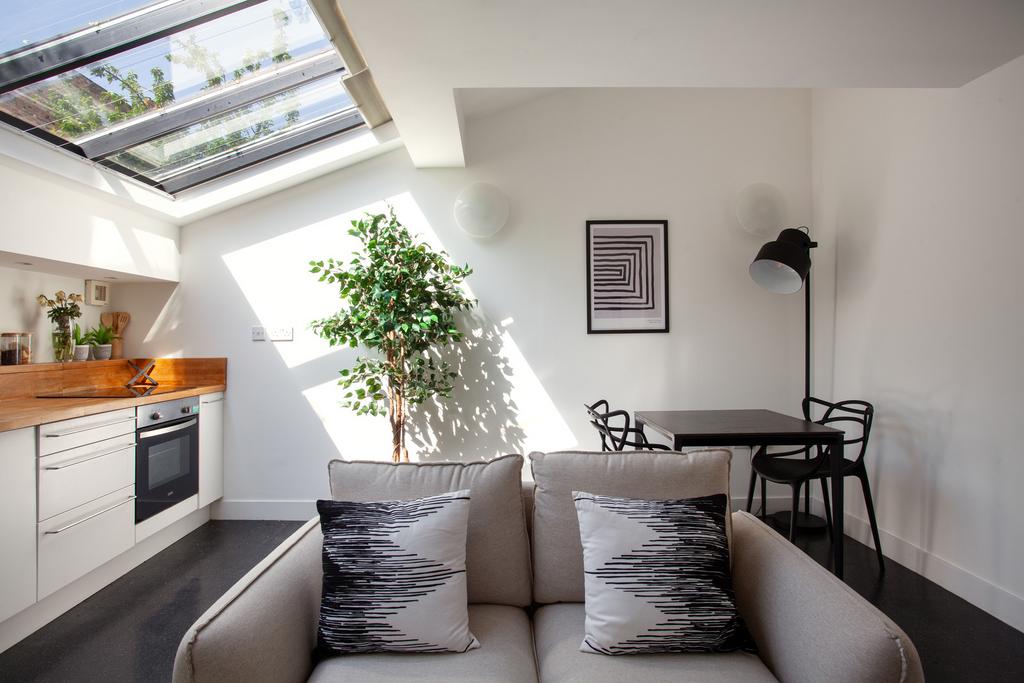 285861 - Wilton Way KElliott 004.jpg