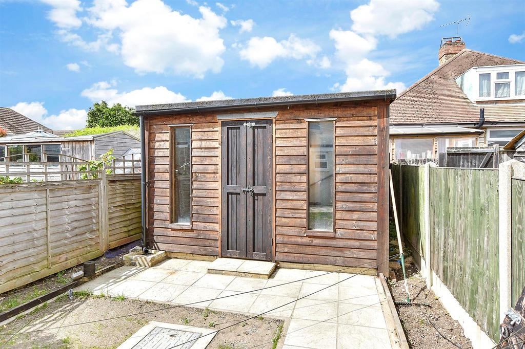 Workshop/Outbuildings