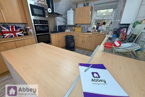 3 bedroom semi-detached house for sale, Cotley Road, Leicester, LE4