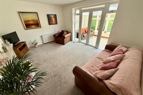 59 Earlswood Common, Earlswood, Solihull, B94 5SJ