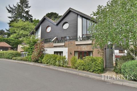 3 bedroom apartment for sale, Coach House Mews, Ferndown, BH22