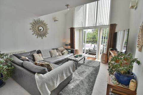 3 bedroom apartment for sale, Coach House Mews, Ferndown, BH22