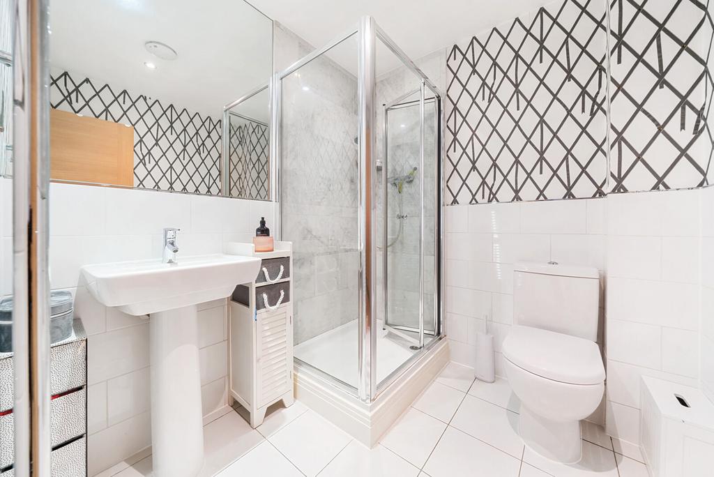 1295064-3-682b76f...