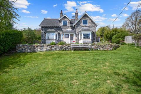 Failand Middle Terrace, Kingussie, PH21 1EY