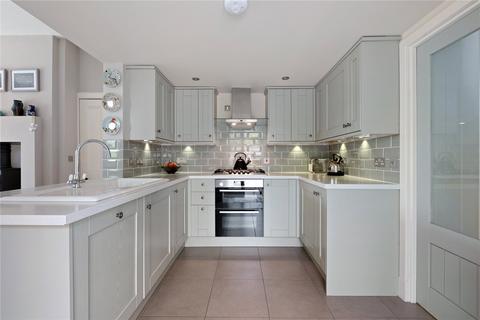Failand Middle Terrace, Kingussie, PH21 1EY