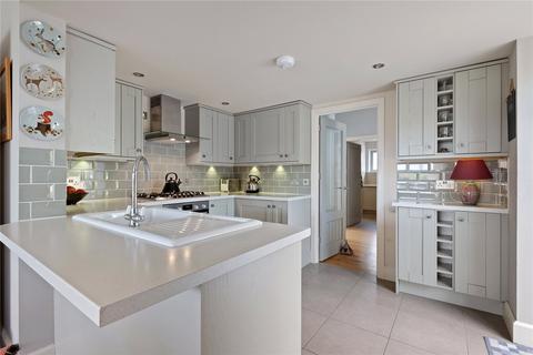 Failand Middle Terrace, Kingussie, PH21 1EY