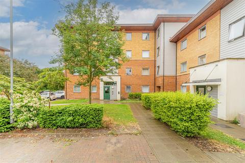 2 bedroom flat for sale, Millicent Grove, London