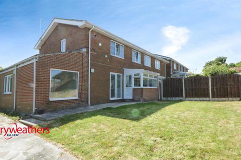 6 Eaton Square, Barnburgh, Doncaster, DN5 7JN