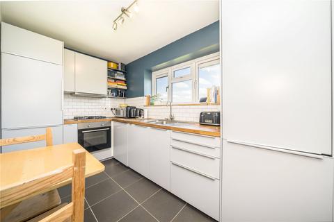 105 Ravens Way, London, SE12 8HB