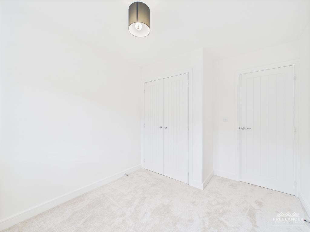Bedroom 2(2)