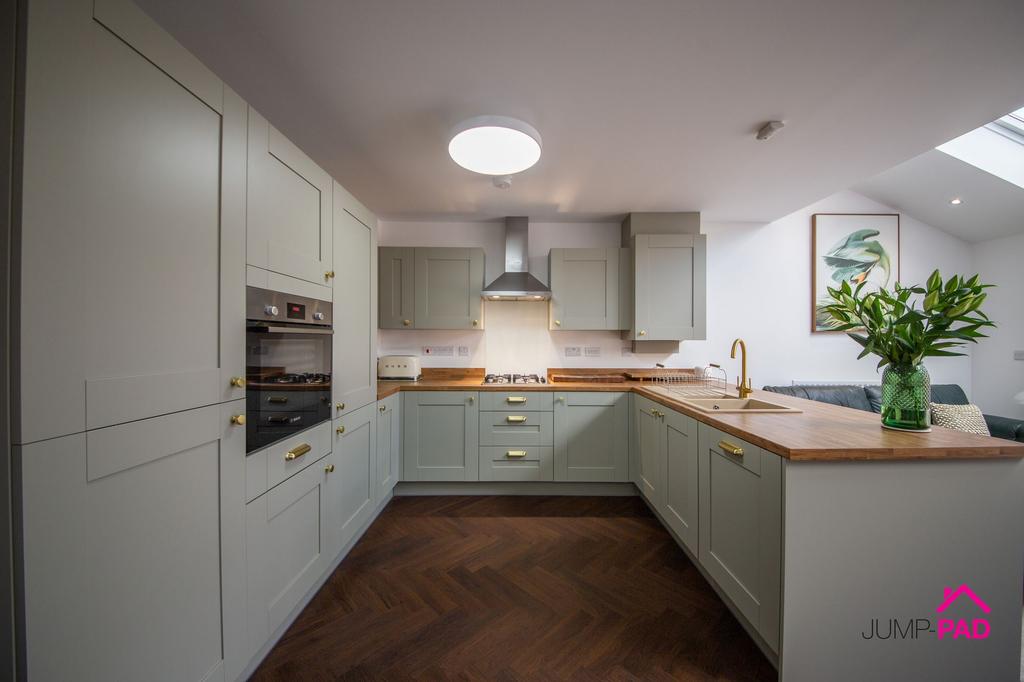 Kitchen/Dining/Family room