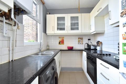 1 bedroom flat for sale, Selby Road London SE20