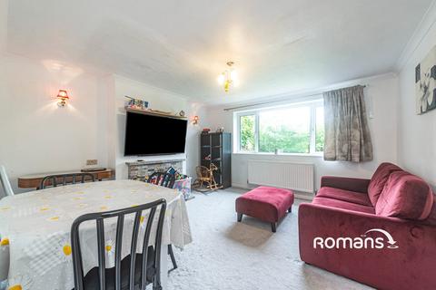 2 bedroom bungalow to rent, Hemdean Road, Caversham, Reading, RG4