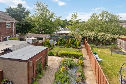 3 bedroom end of terrace house for sale, Shaw Royd, Leeds LS19