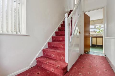 3 bedroom end of terrace house for sale, Shaw Royd, Leeds LS19