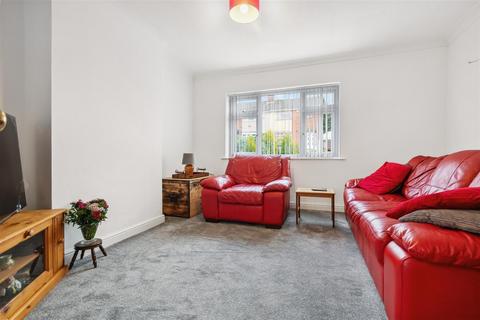 3 bedroom end of terrace house for sale, Shaw Royd, Leeds LS19