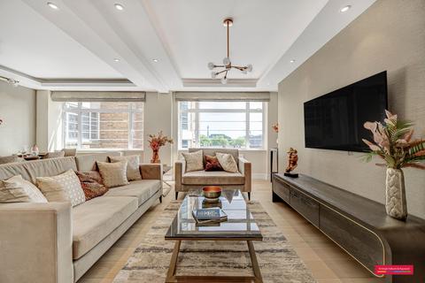 3 bedroom flat for sale, George Street, London, W1H