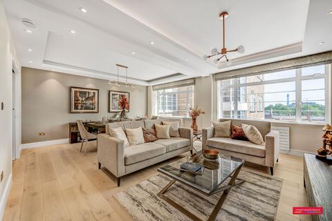 3 bedroom flat for sale, George Street, London, W1H