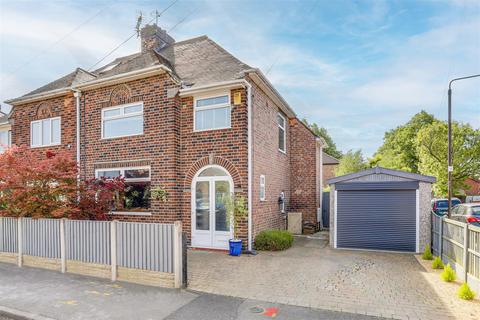 Oakleys Road, Long Eaton NG10