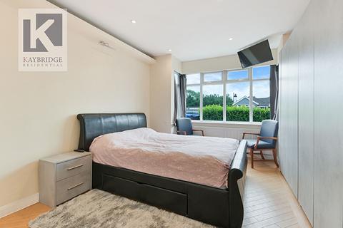 39 Tealing Drive, Epsom, KT19 0JS