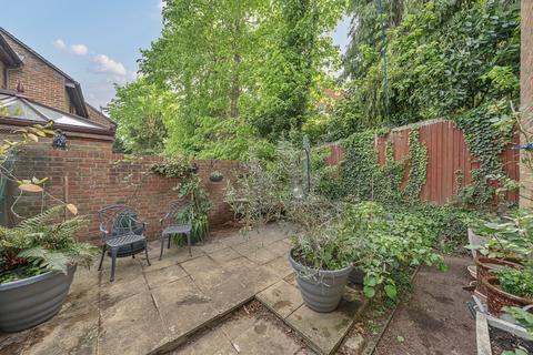 2 bedroom semi-detached house for sale, Market Place, Chalfont St. Peter, Gerrards Cross