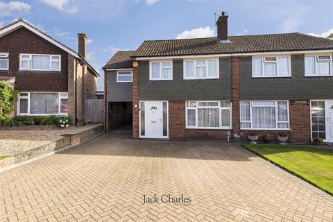 4 bedroom semi-detached house for sale, Fleming Way, Tonbridge