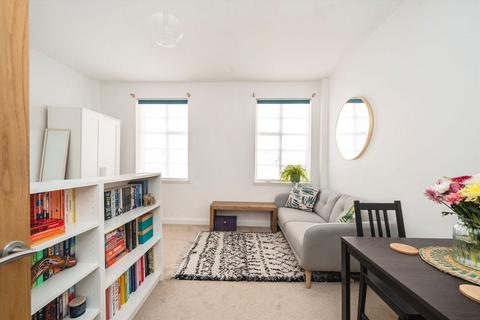 Studio for sale, Hamlet Gardens, London W6