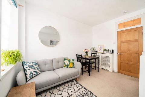Studio for sale, Hamlet Gardens, London W6