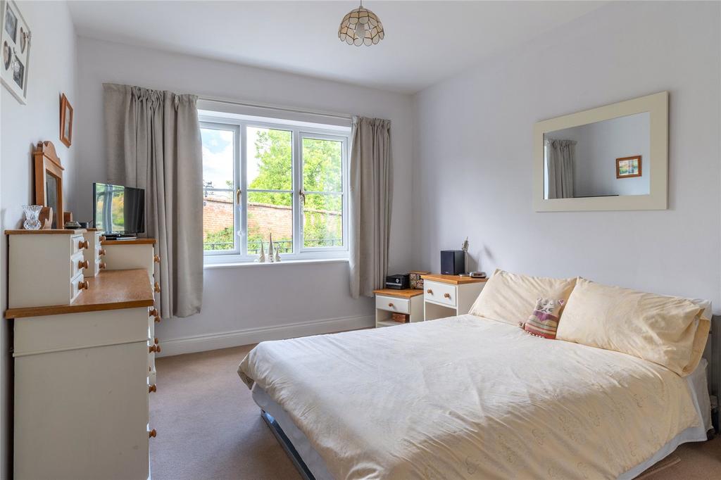G/F Bedroom