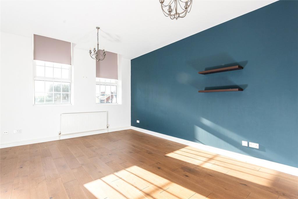 Sitting/Dining Room