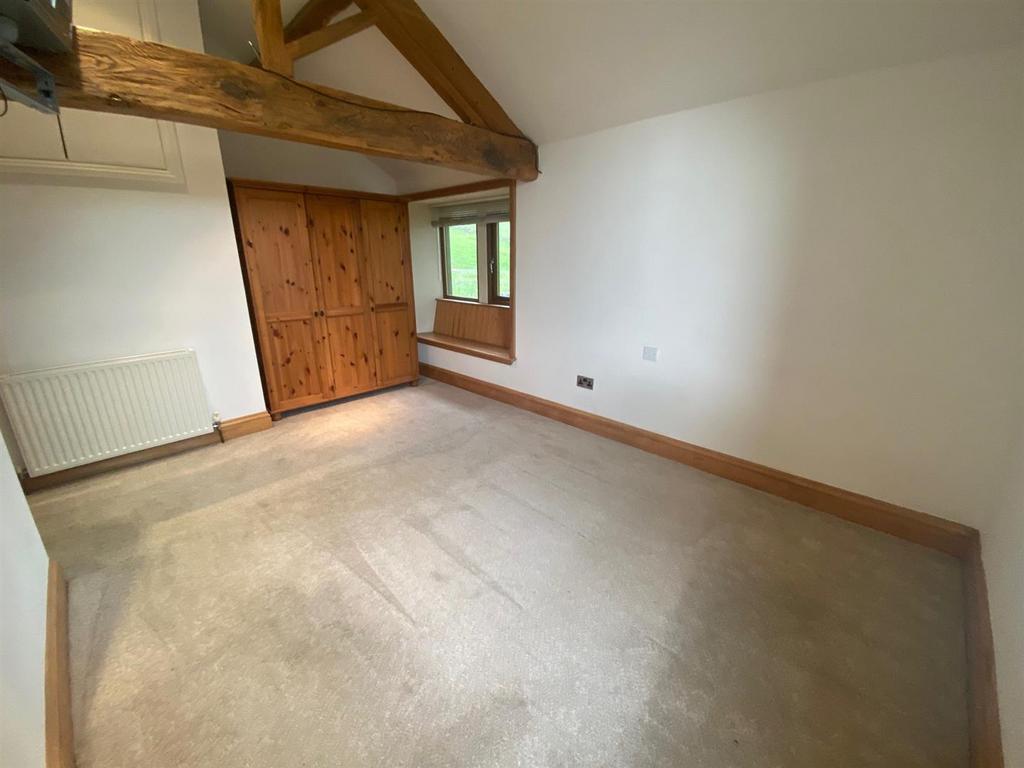 BEDROOM 4.jpg