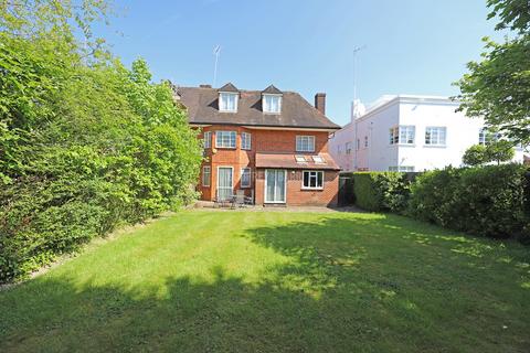 undefined, Hampstead Garden Suburb N2