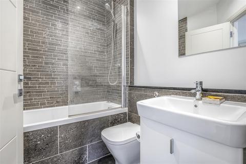 2 bedroom flat for sale, Alton Road, Putney, SW15