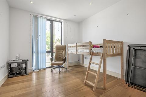 2 bedroom flat for sale, Alton Road, Putney, SW15