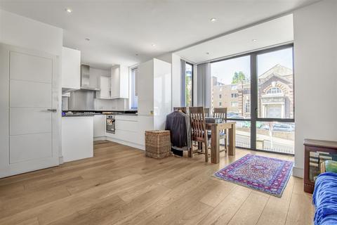 2 bedroom flat for sale, Alton Road, Putney, SW15
