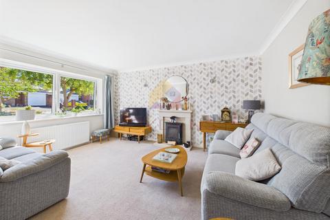 4 bedroom detached house for sale, Sanders Drive, Colchester CO3