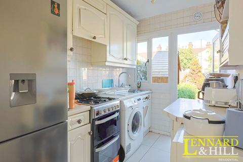 undefined, Rosebery Road, Grays RM17